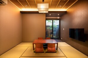 View from room - Kanade Kawaramachinijo (Kyoto)