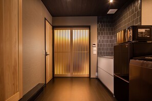 Private Vacation Home | Private kitchen - Kanade Kawaramachinijo (Kyoto)