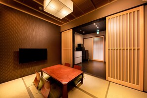 Apartemen (Private) | Area keluarga | TV layar datar