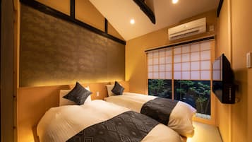 Private Vacation Home | 1 bedroom, premium bedding, down comforters, memory foam beds