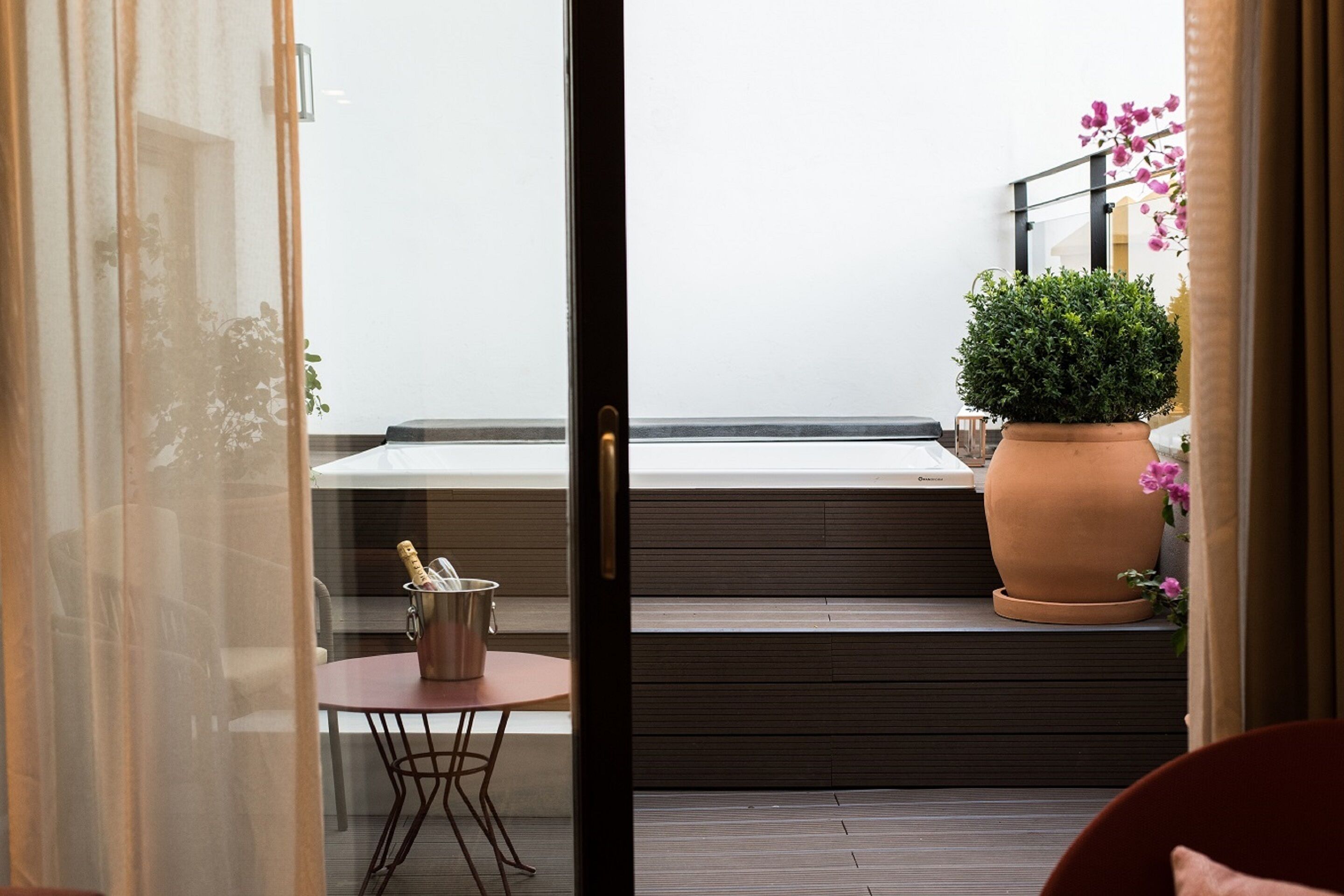 ห้องดีลักซ์สวีท, อ่างน้ำวน | วิวจากห้องพัก