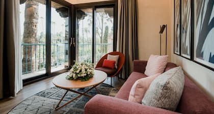Suites Murillo Plaza Sta Cruz