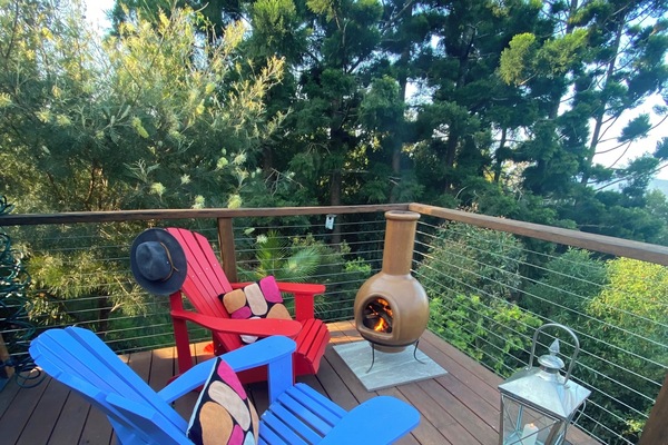 Relax by the stunning fire and enjoy the view surrounded by nature and birdlife