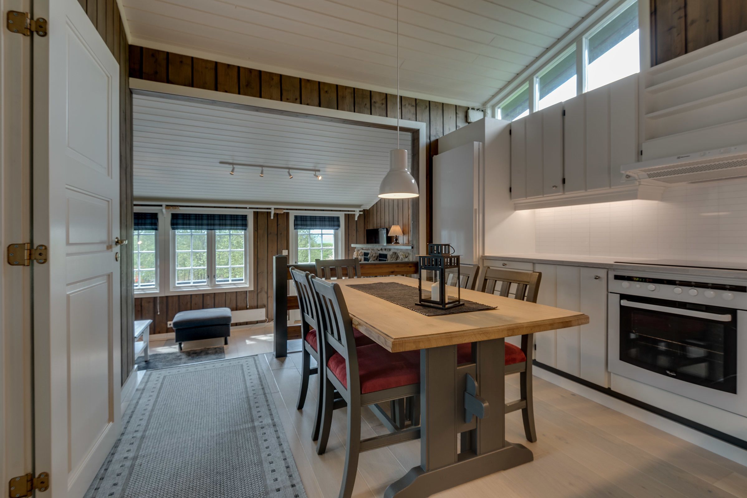 Cabin, 2 Bedrooms | Private kitchen | Full-sized fridge, oven, stovetop, dishwasher