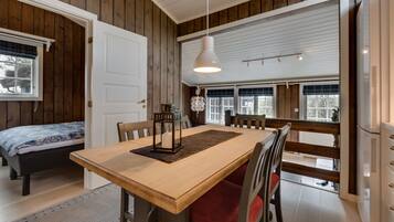 Cabin, 2 Bedrooms | Private kitchen | Full-sized fridge, oven, stovetop, dishwasher