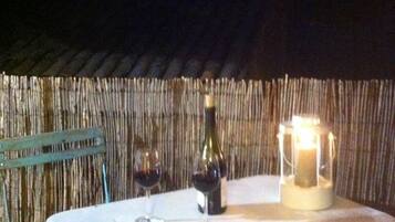 Kamar Deluks, teras | Teras/patio