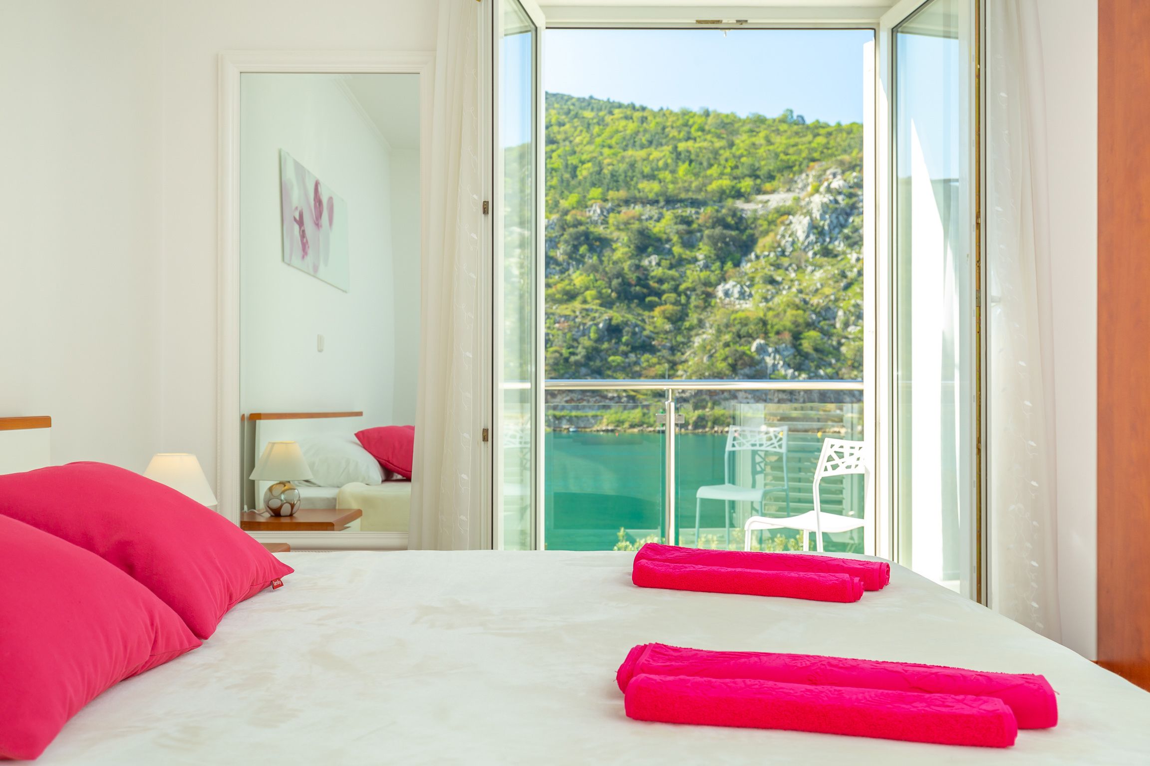 Comfort Apartment, Balcony, River View (4 Bedrooms) | 4 bedrooms, iron/ironing board, cots/infant beds, free WiFi