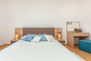 Appartement Ville, balcon, vue mer (2 Bedrooms)