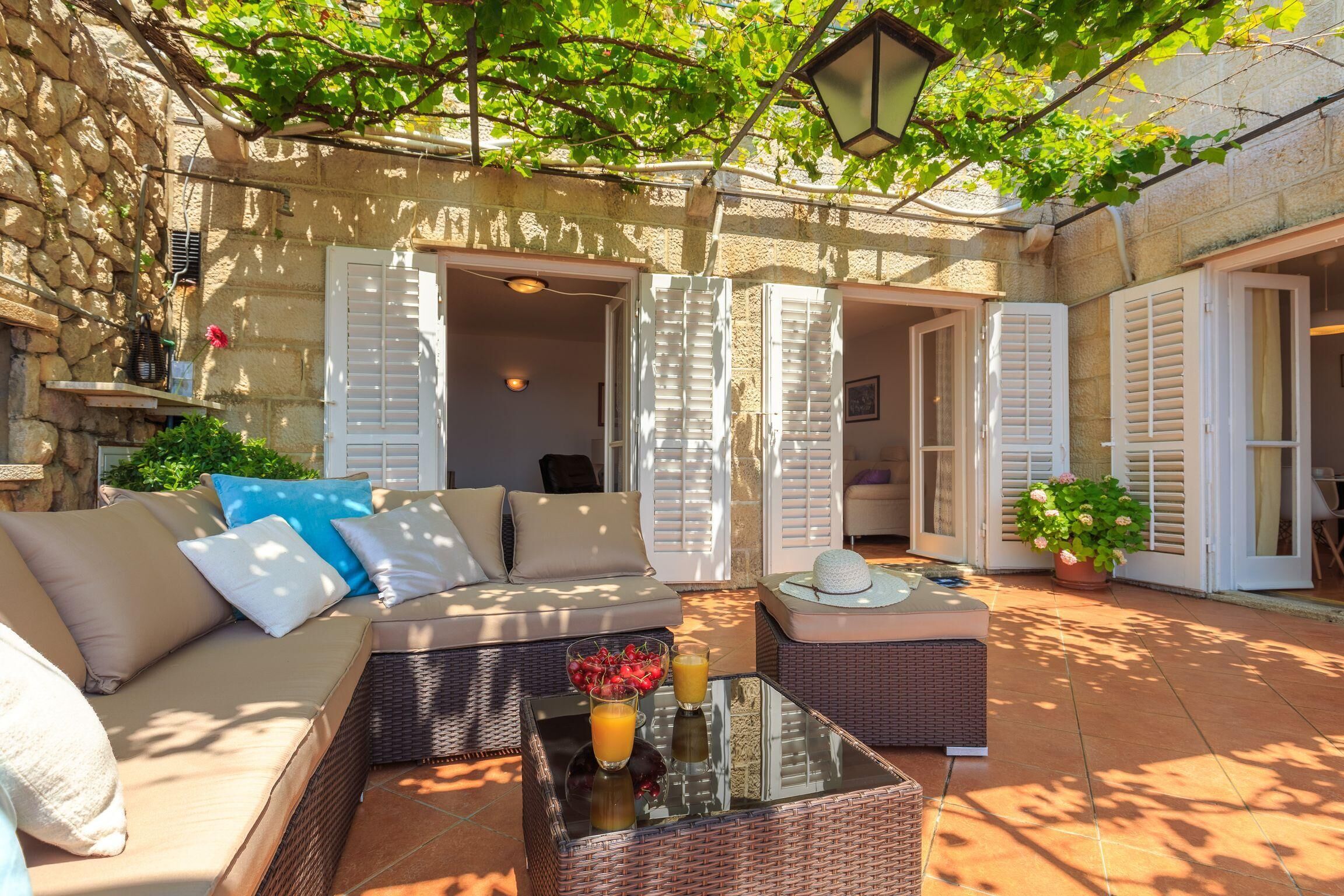 Appartamento (3 Bedrooms) | Esterni