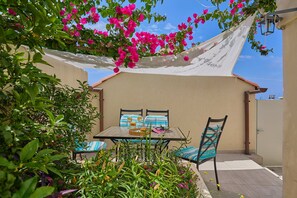 Apartamento, varanda (2 Bedrooms) | Terraço/pátio