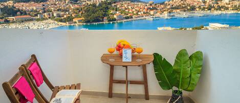 城市公寓, 阳台, 海景 (2 Bedrooms) | 阳台