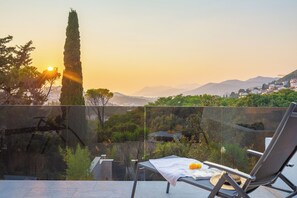 Vila Premium, kolam renang pribadi (5 Bedrooms) | Balkon