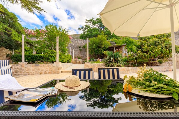 Tradisjonelt hus, terrasse (3 Bedrooms) | Terrasse/patio