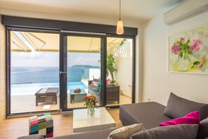 別墅, 私人泳池, 海景 (3 Bedrooms) | 客廳 | 平面電視