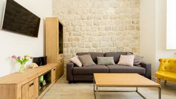 Superior Apartment (1 Bedroom) | Living area