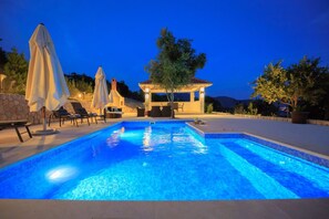 Outdoor pool, pool loungers - Hedera Estate, Villa Hedera VII (Dubrovnik)