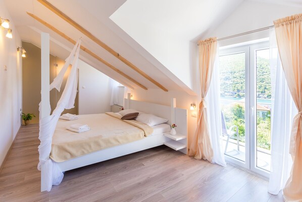 Villa - privat pool (5 Bedrooms) | 5 sovrum, strykjärn/strykbräda, barnsängar och resesäng