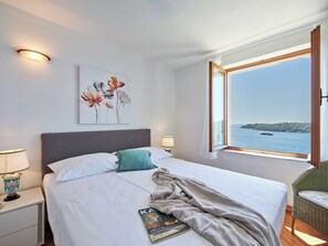 Apartamento, terraço, vista para o mar (2 Bedrooms) | 2 quartos, ferros/tábuas de passar roupa, berço de viagem