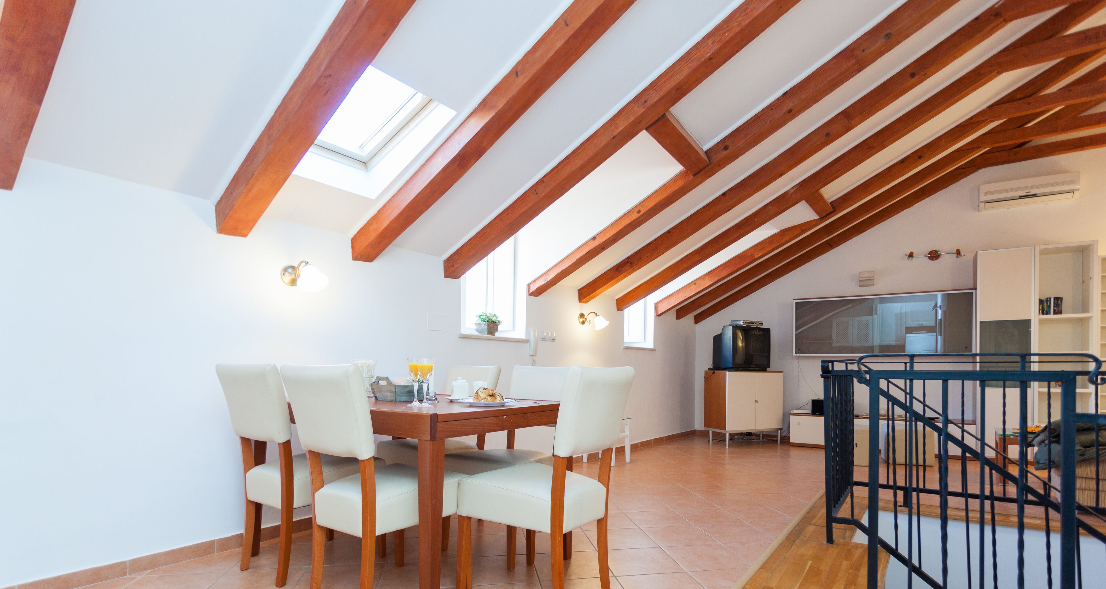 公寓 (2 Bedrooms) | 房內用餐區