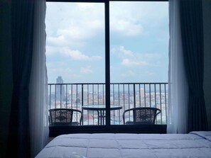 1-Bedroom with Sea View | Blendingsgardiner og wi-fi (inkludert)