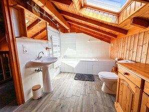 Hair dryer - Chalet for up to 16 guests in Bernex, pets welcome (Bernex)