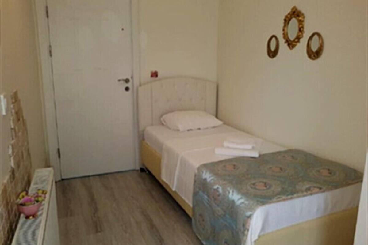 Single Room | WiFi (free)