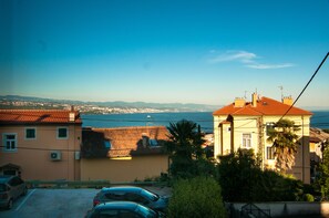 Exterior - Apartments Karolina (Opatija)