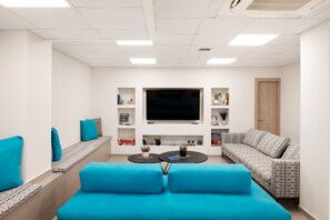 Lobby sitting area - Thess Residences (Thessaloniki)