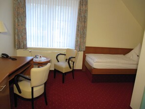 Unclassified image, 4 of 5, button - EZ-B 52 - Hotelpension Marie-Luise (Bad Bevensen)