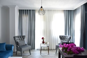 Desk, soundproofing, free WiFi, bed sheets - Calba Apart Otel (Kas)