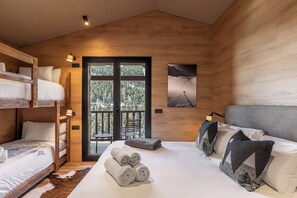 4 Schlafzimmer, Bügeleisen/Bügelbrett, WLAN, Bettwäsche