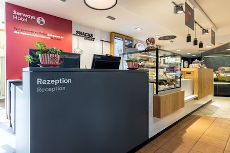 Reception. Serways Hotel Reinhardshain Nord