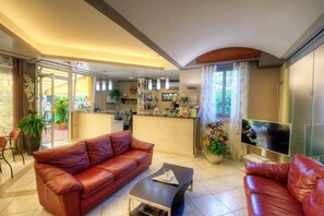 Sala de estar en el lobby