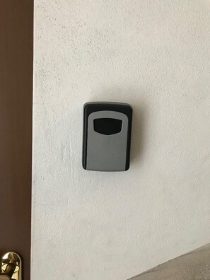 Interior entrance - Cadorna Station Studio (Milan)