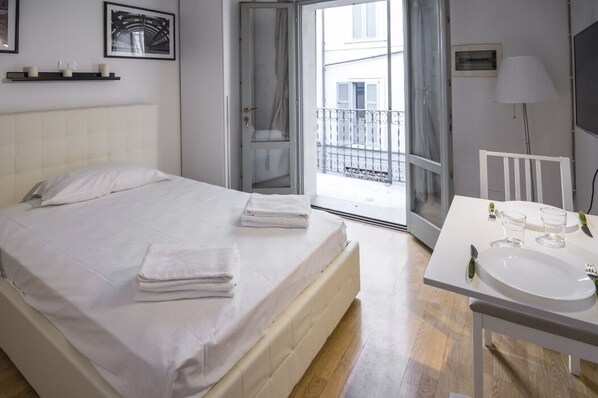 Apartment, 1 Bedroom | 1 bedroom, free cribs/infant beds, free WiFi, bed sheets - Cadorna Station Studio (Milan)