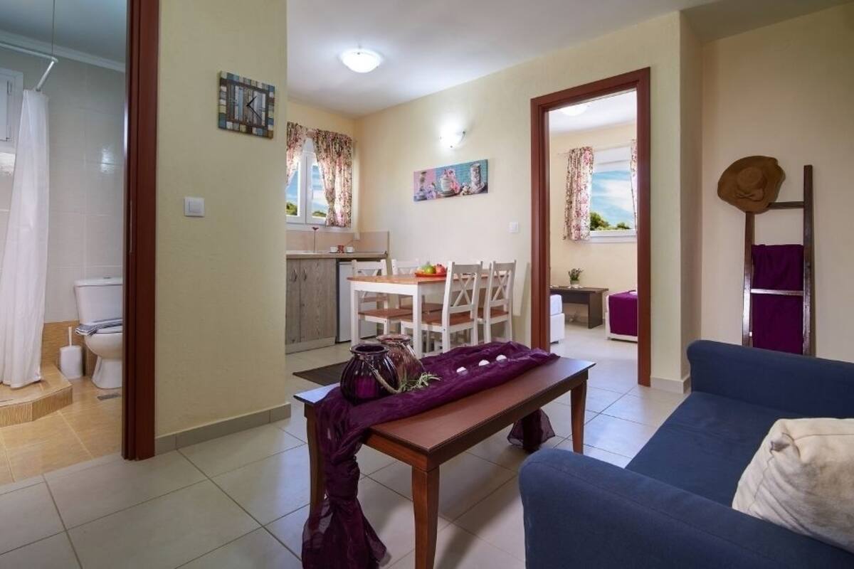 Luxury Apartment | Living area | Flat-screen TV