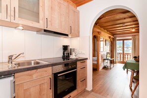 Fridge, oven