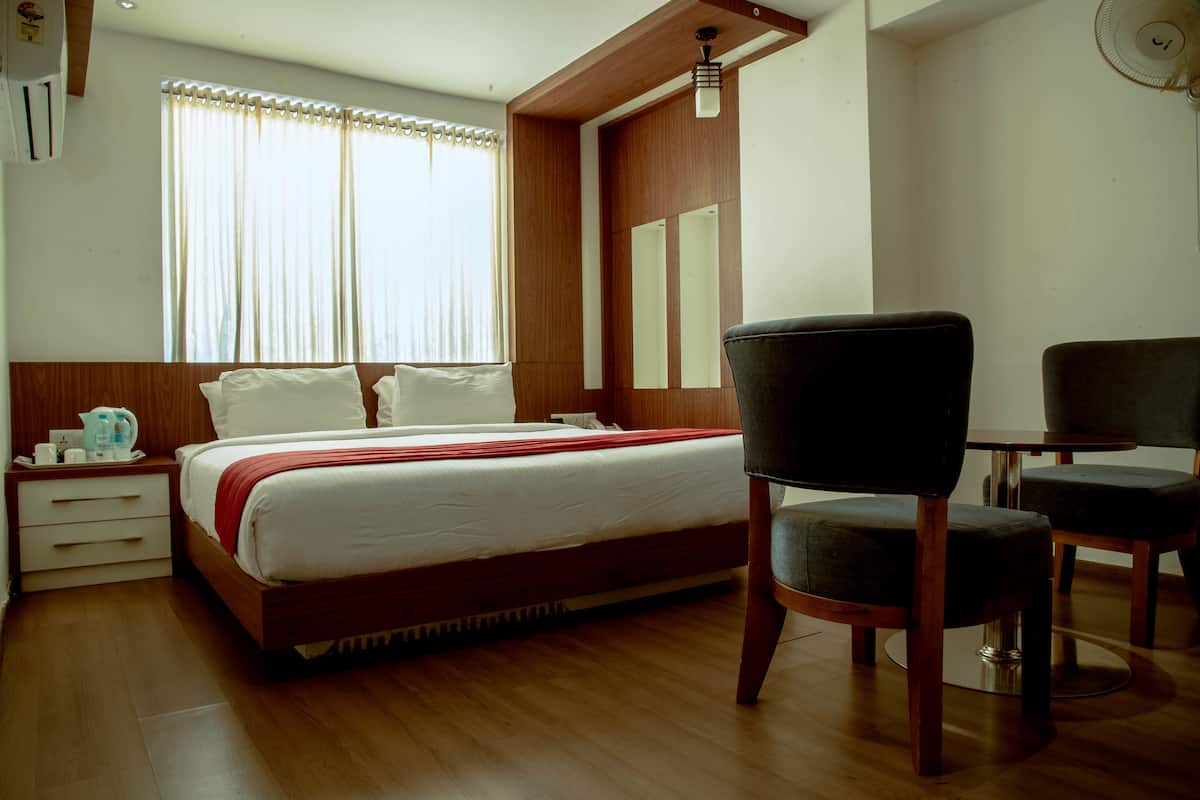 Soundproofing, iron/ironing board, WiFi (free)