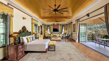 Superior Suite, 1 King Bed, Garden View (Grand Grove View Suite) | Minibar, in-room safe, iron/ironing board, free WiFi