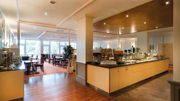 Desayuno buffet incluido todos los días