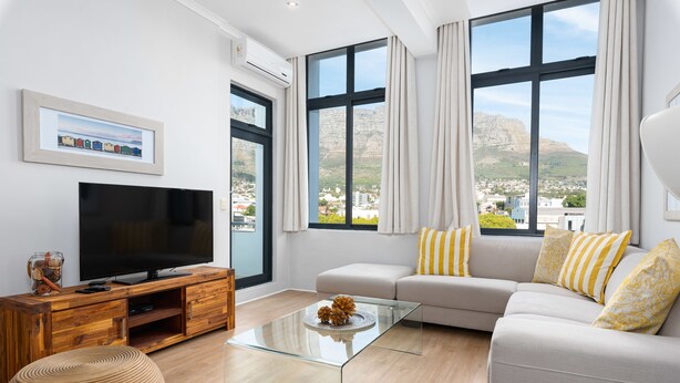Comfort Apartment | Living area - Hip Hop 403 (Cape Town)