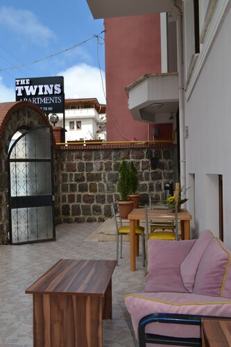 The Twins Apartmens