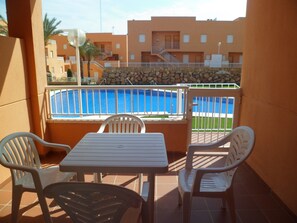 Outdoor dining - Apartment in exclusive area of Mojacar (Almeria)