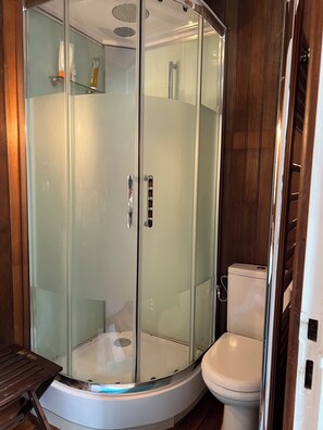 Een bad, een haardroger