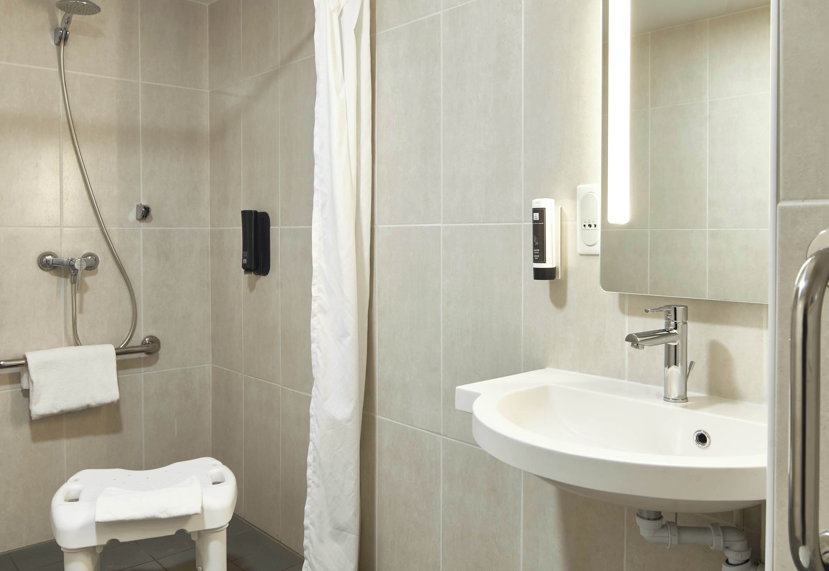 Foto - B&B HOTEL Igny Palaiseau