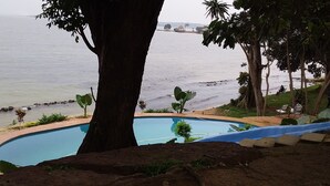 Outdoor pool - The Estate Ebwerenga (Entebbe)