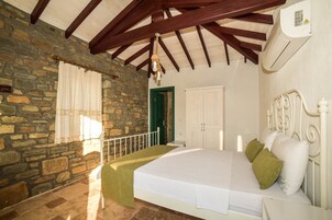 1 habitación, decoración personalizada y muebles diferentes 
