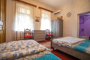 Standard-Dreibettzimmer | Badezimmer