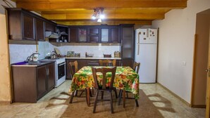 Shared kitchen - Guest House Minimal (Kutaisi)