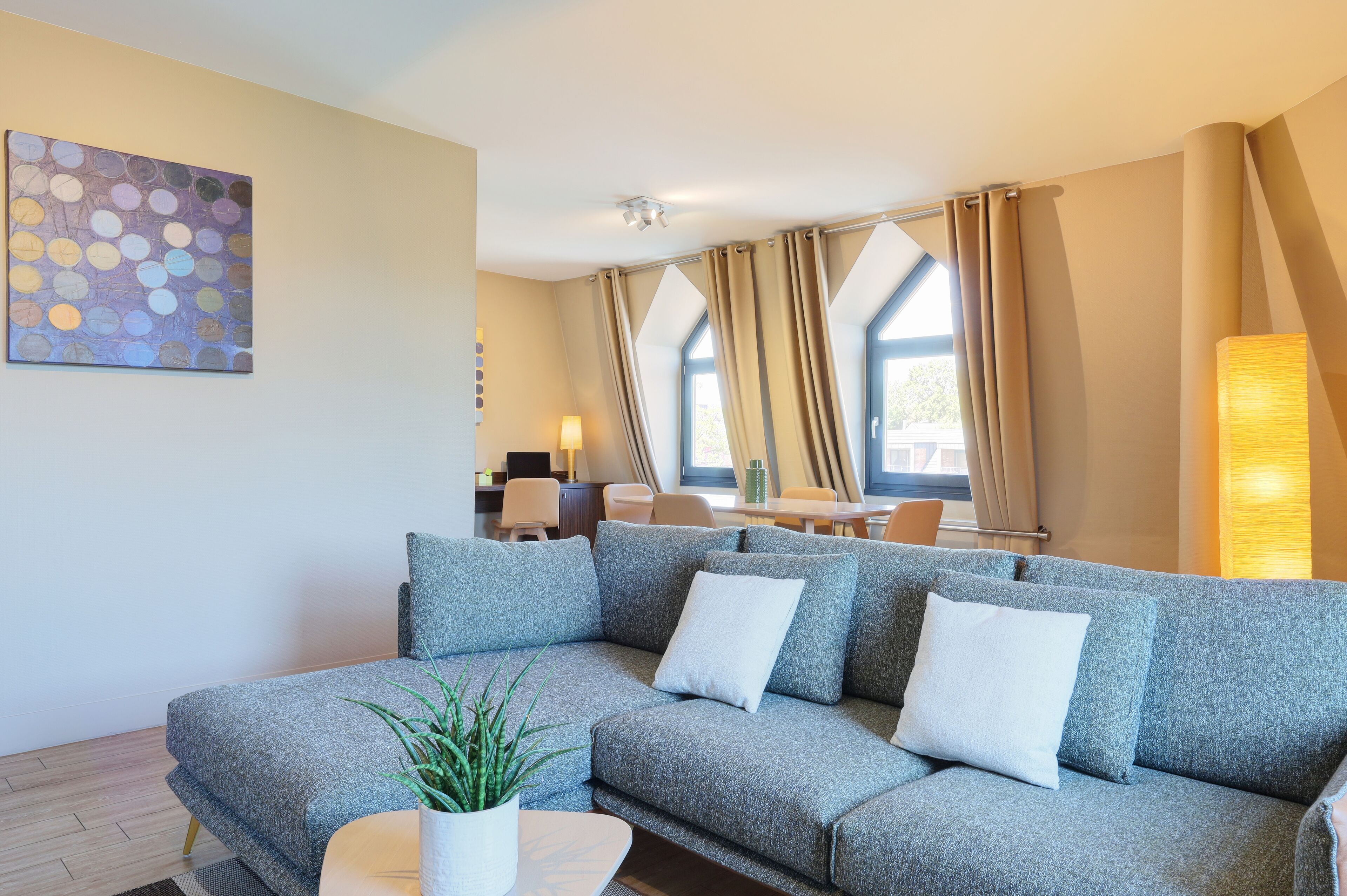 apartment, 2 bedrooms | living area | flat-screen tv